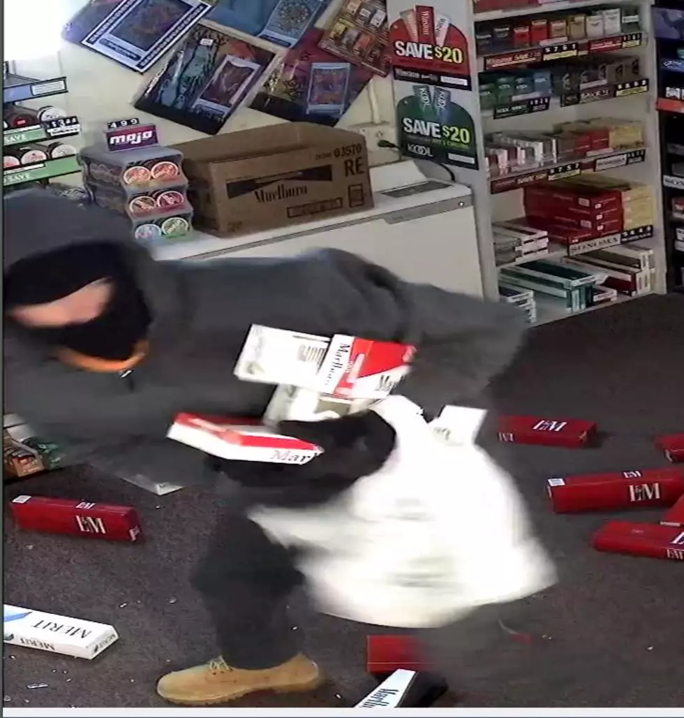 Video of Rockland, Maine, Burglar Looks Like a Comedy Routine